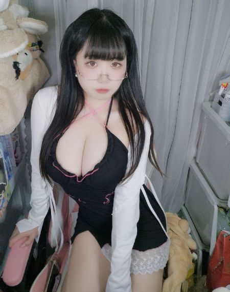 肉体献身老板在线观看_BD全集在线观看
