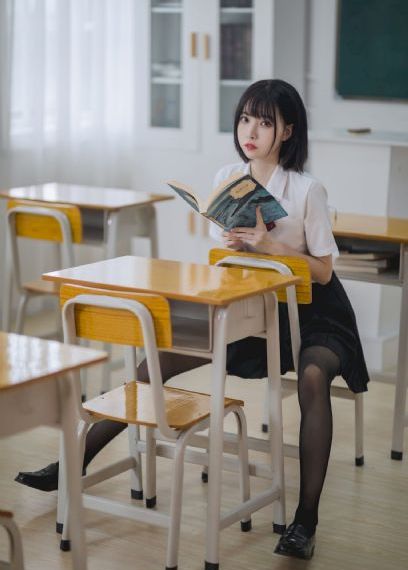 地狱男爵4在线观看高清完整版_BD英语在线观看