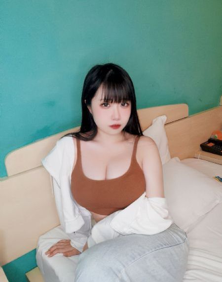 扯下肚兜强占身子h_高清动漫免费观看