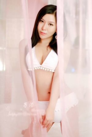 年轻的阿姨1_4K免费全集观看