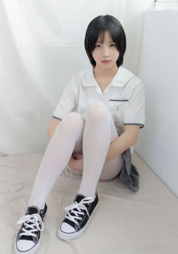 凸稳藏偷窥女厕小便_大片在线观看