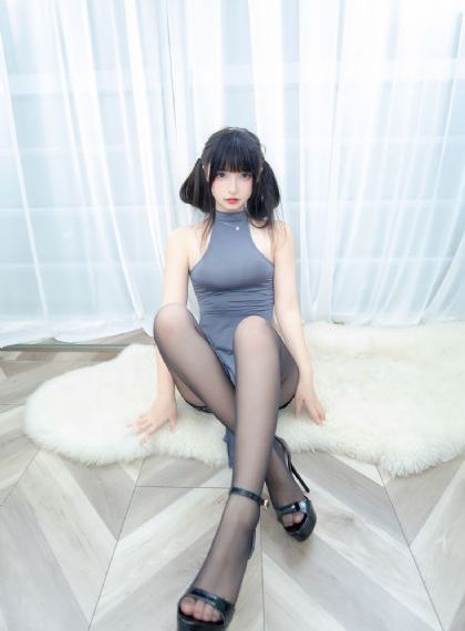 掀起妈妈裙子挺进去_DVD高清在线