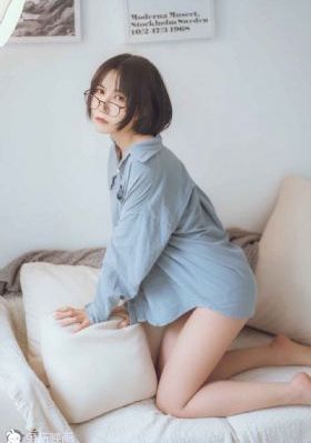 隔壁邻居老婆_中英字幕1080
